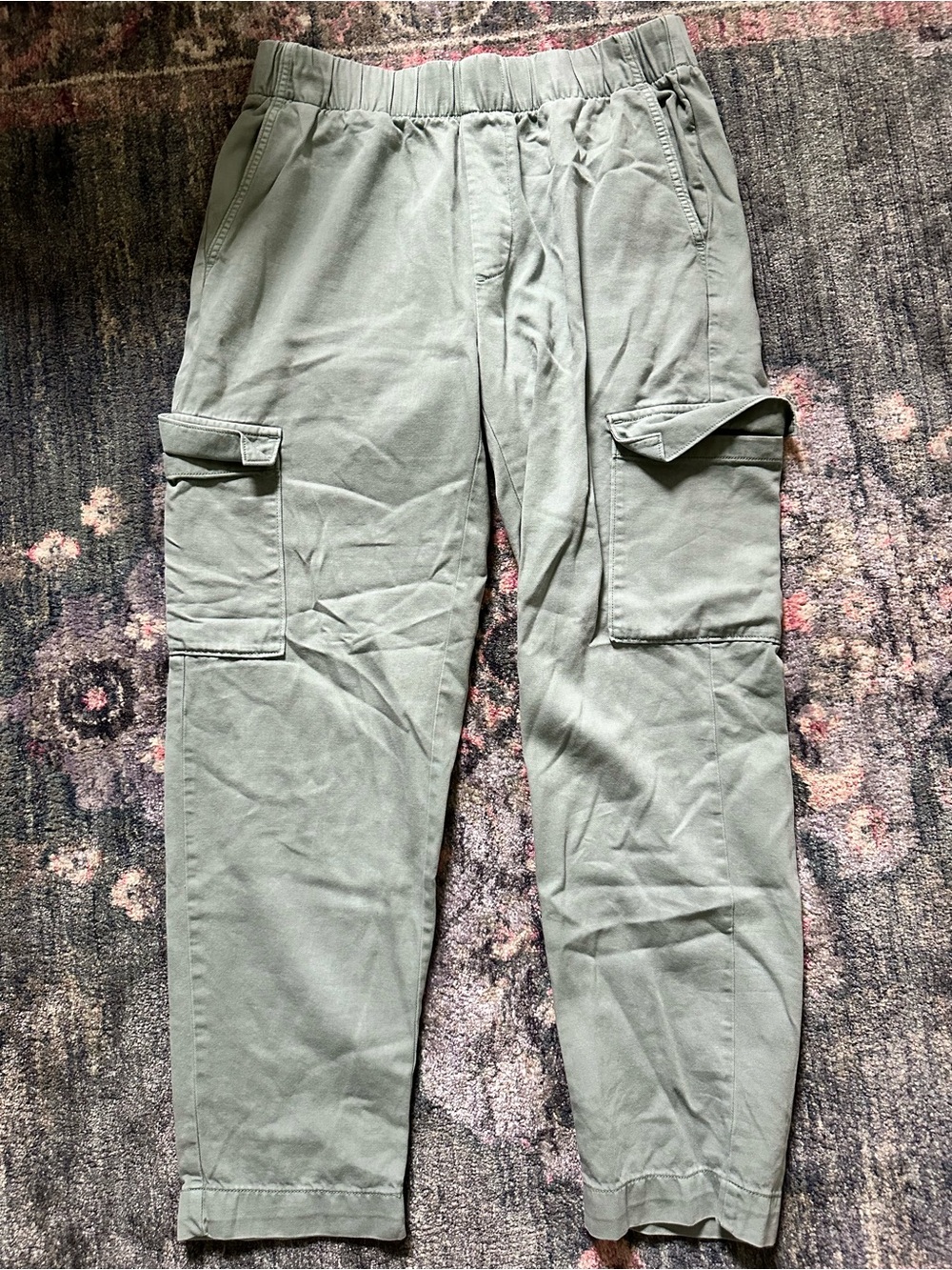 GAP Sage Green Straight Leg Cargo Pants Women’s Medium Classic Cottagecore Cute